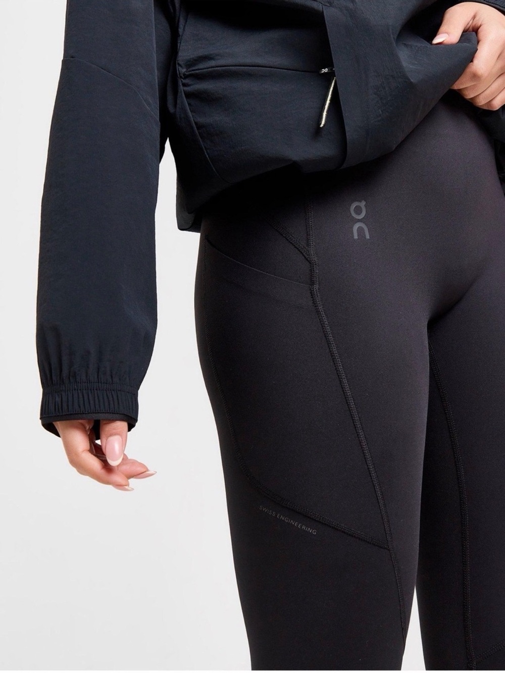 On Running Women’s Black High-Rise Performance Leggings W/ Pockets Large